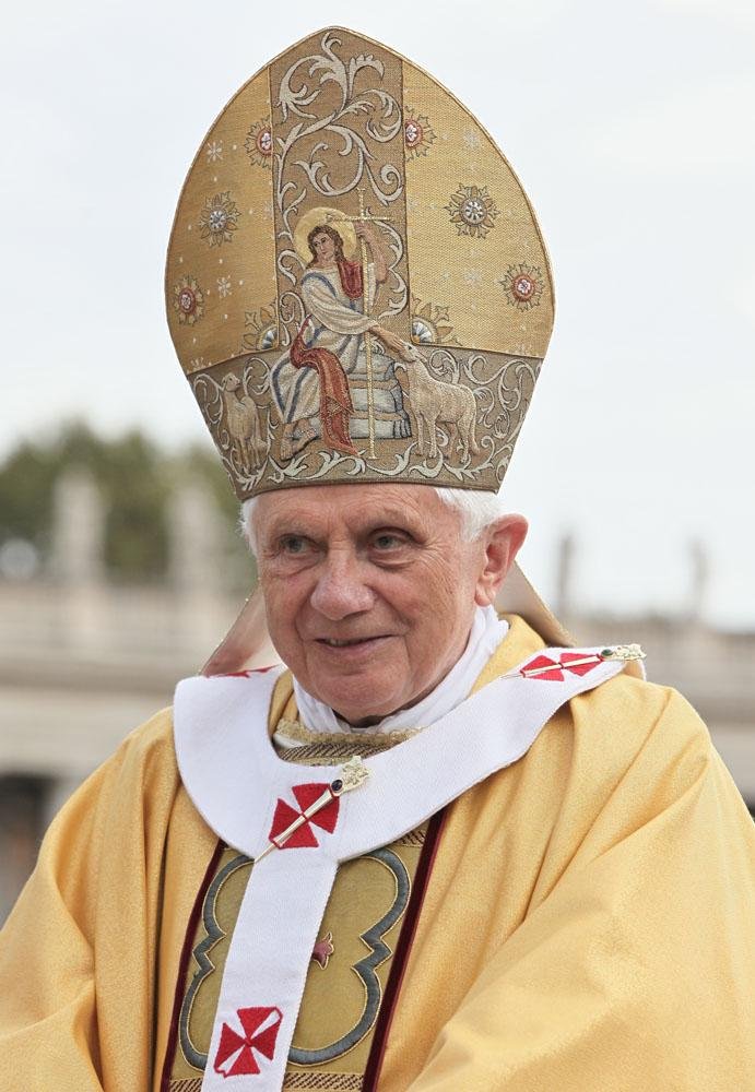 BIOGRAPHIE DU PAPE Benoît XVI